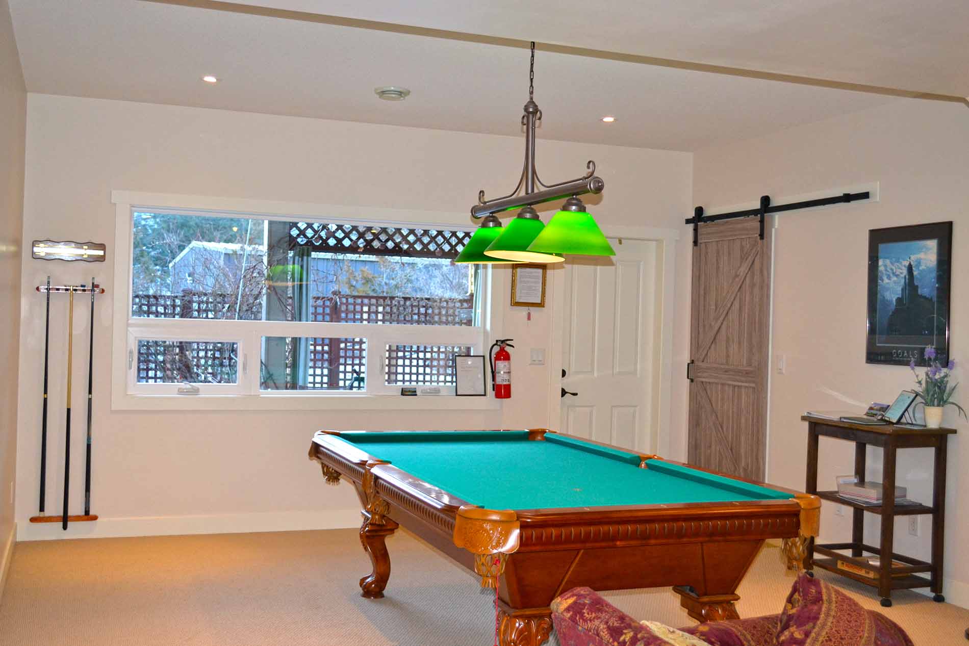 Recreation Family Accommodations Peachland B&B With Pool